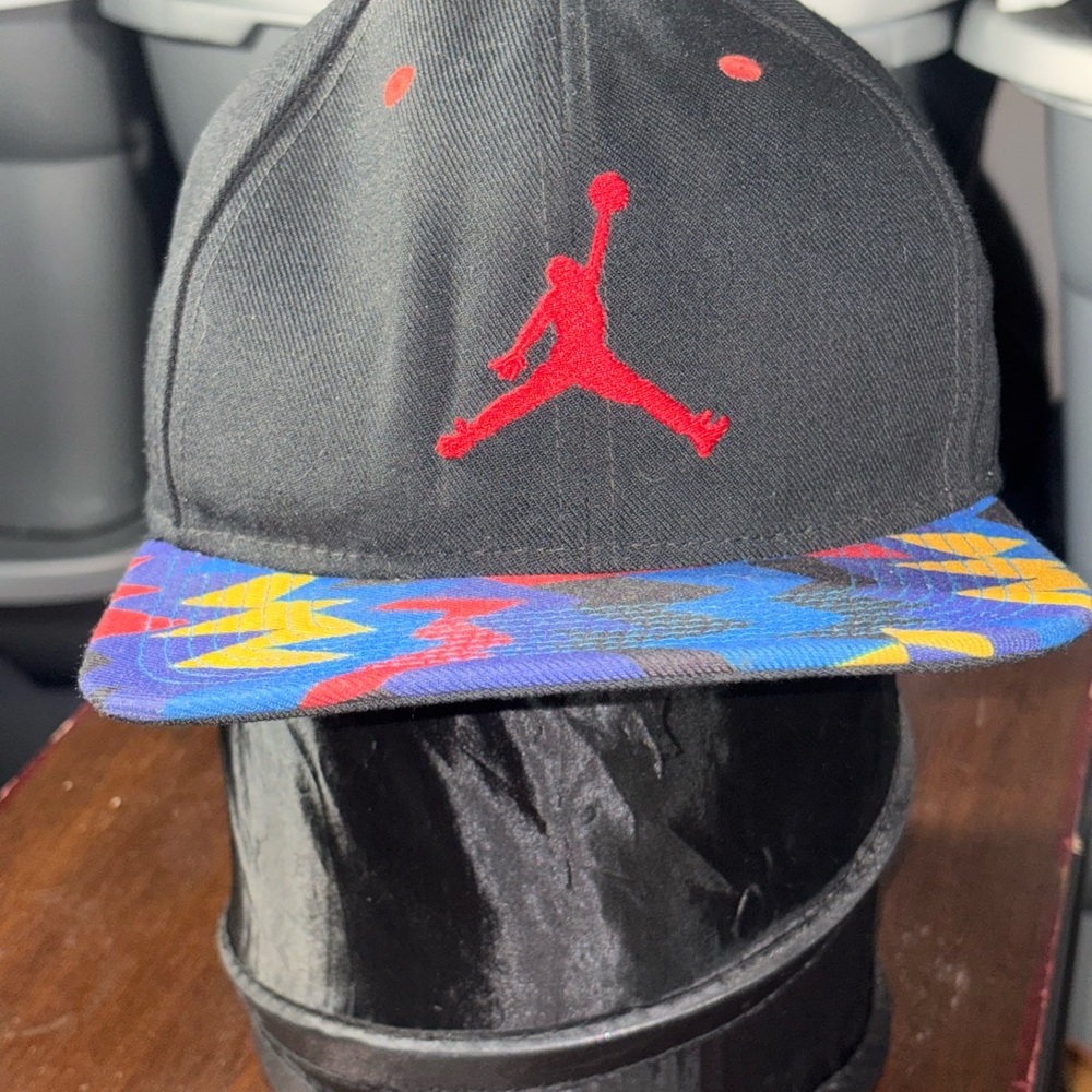 Air Jordan Jump Man Zig Zag Black and Red Multicolor Snapback Cap Hat.(125)